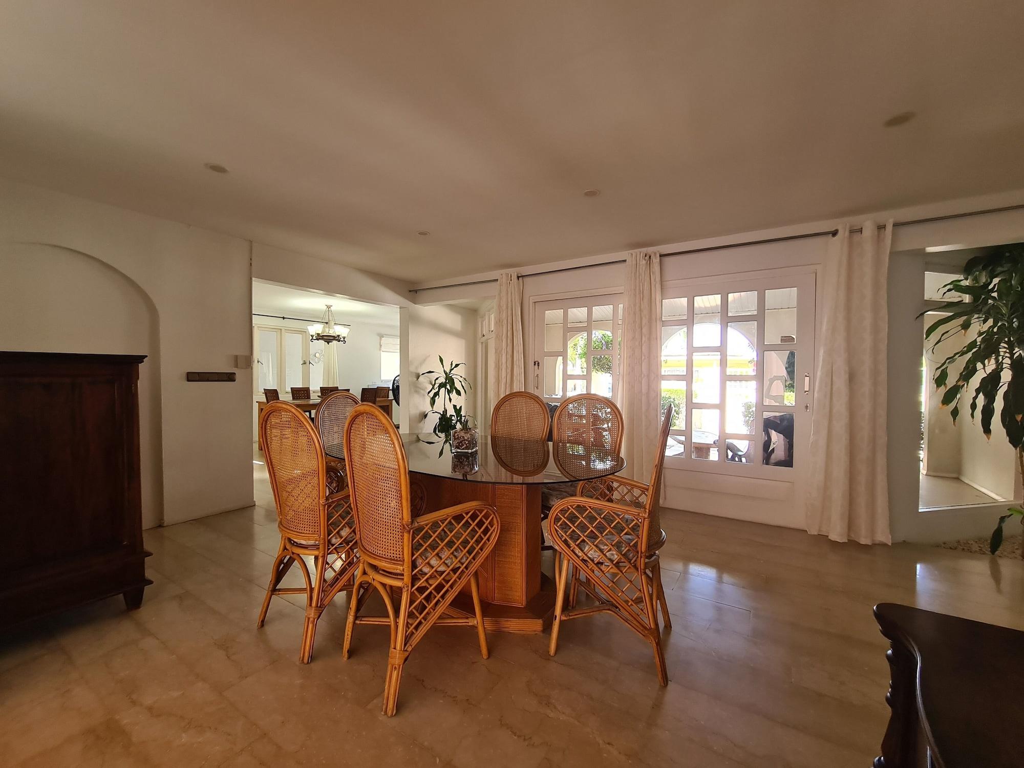 Bubali Villa & Apartments Екстер'єр фото